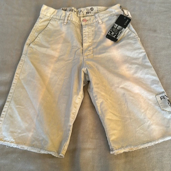RVCA artist network program by PM TENORE army cargo shorts size 28 NWT - Picture 1 of 8